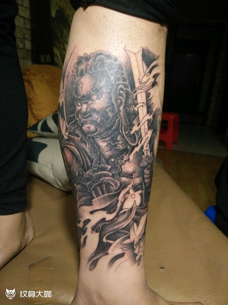 小腿不动冥王_纹身图案手稿图片_豆子的纹身作品集