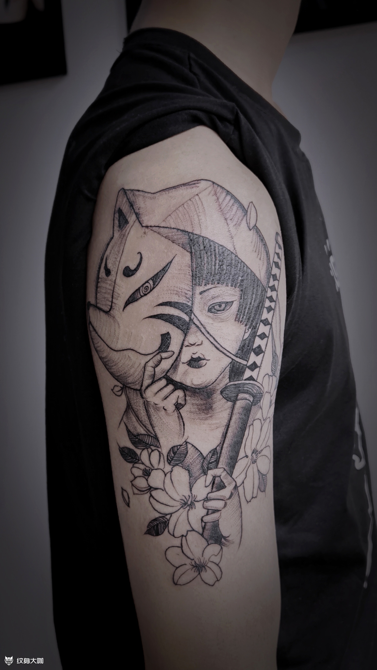 大臂外侧_纹身图案手稿图片_小雨的纹身作品集