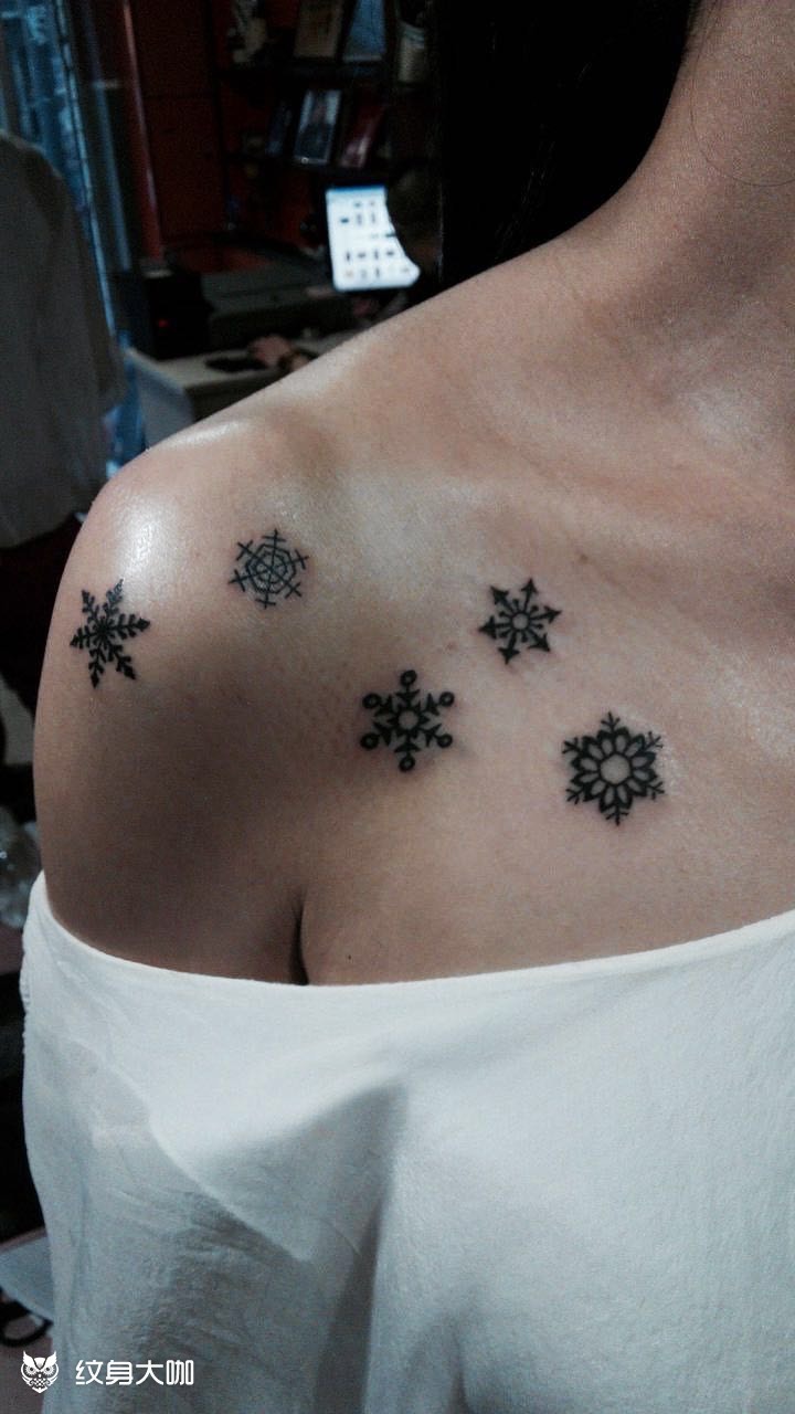 雪花_纹身图案手稿图片_埋墨人的纹身作品集
