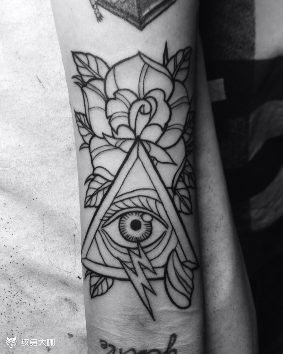 三角眼_纹身图案手稿图片_小雨的纹身作品集