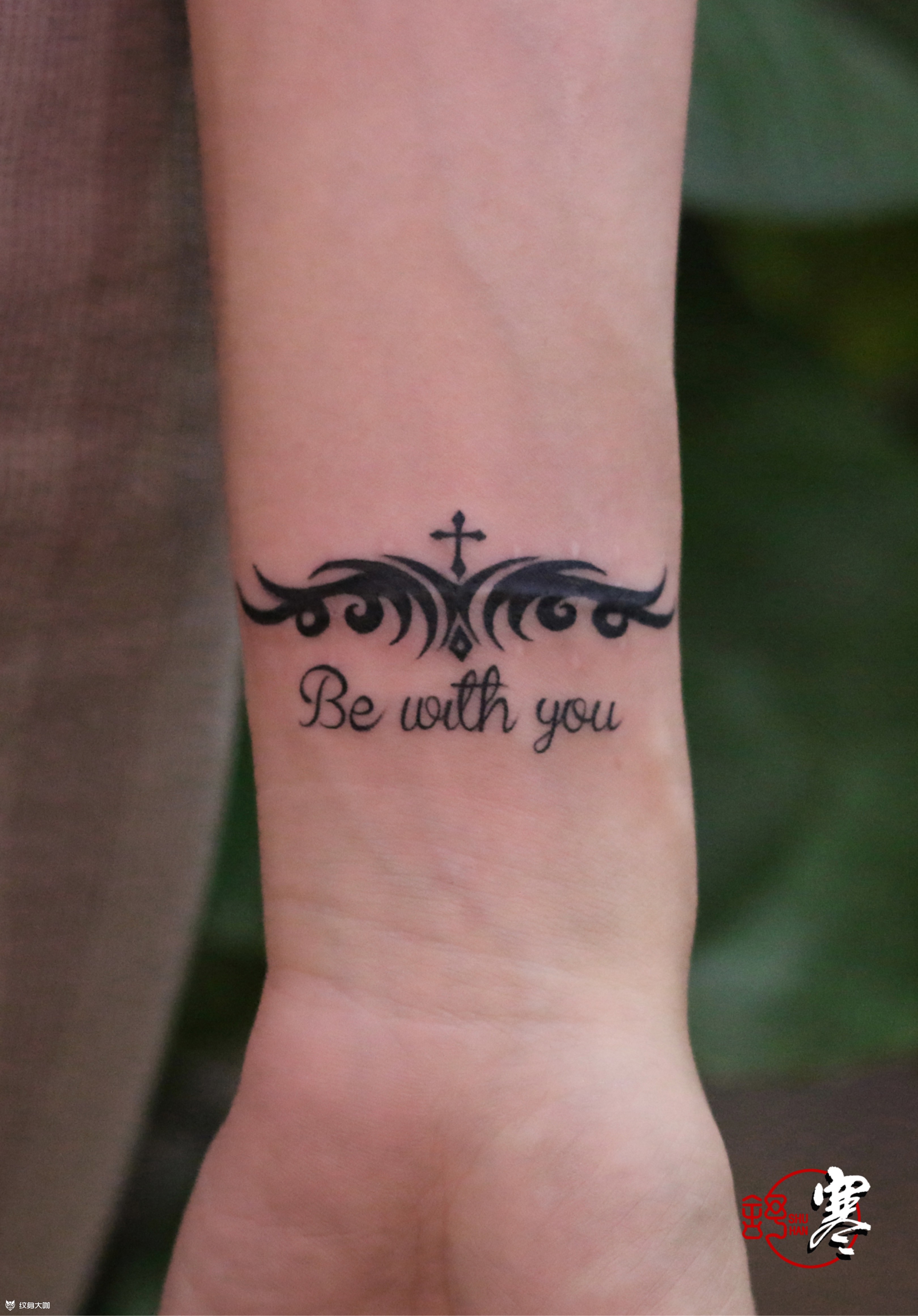 图腾字母_纹身图案手稿图片_舒寒的纹身作品集