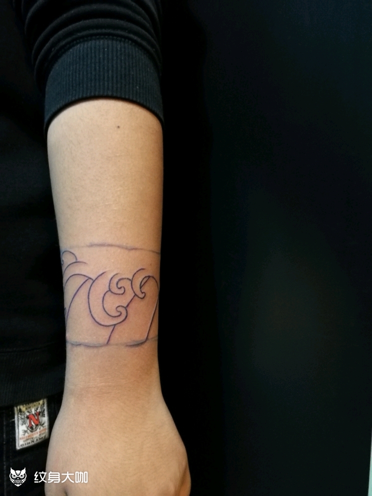 水浪臂环_纹身图案手稿图片_鹏的纹身作品集
