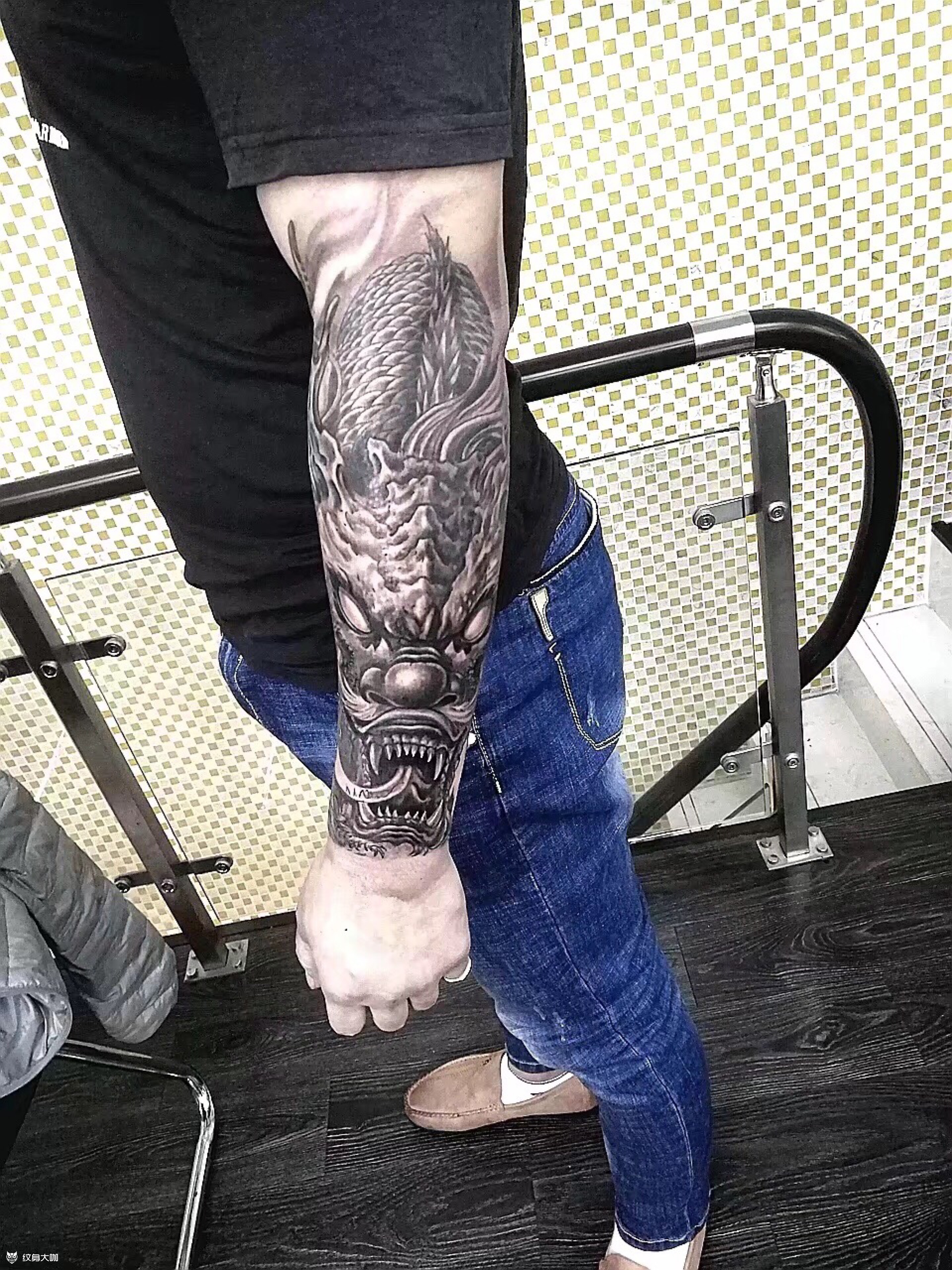 小臂龙头_纹身图案手稿图片_大武tattoo的纹身作品集