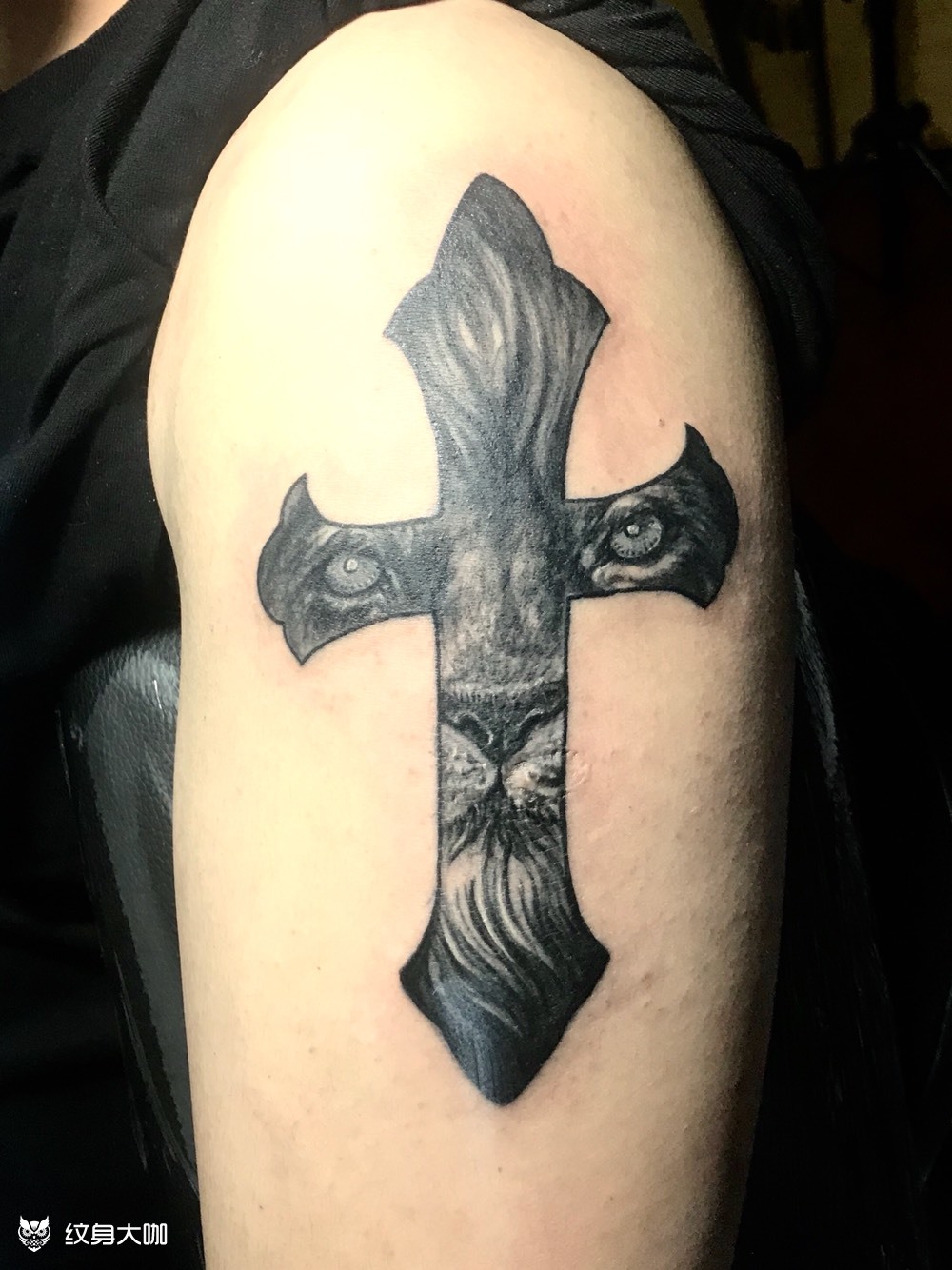 十字架狮子修改_纹身图案手稿图片_花花高的纹身作品集