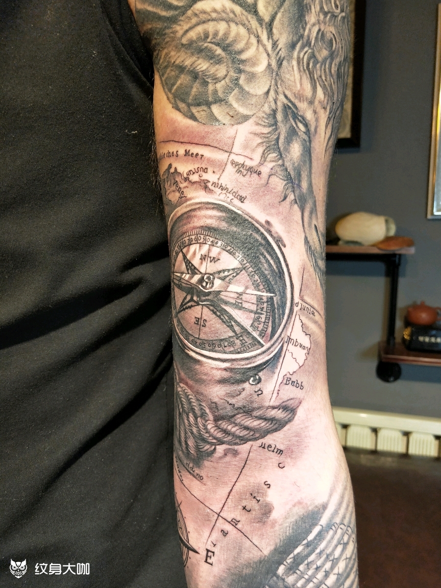 欧美拼接花臂,罗盘_纹身图案手稿图片_高波的纹身作品集