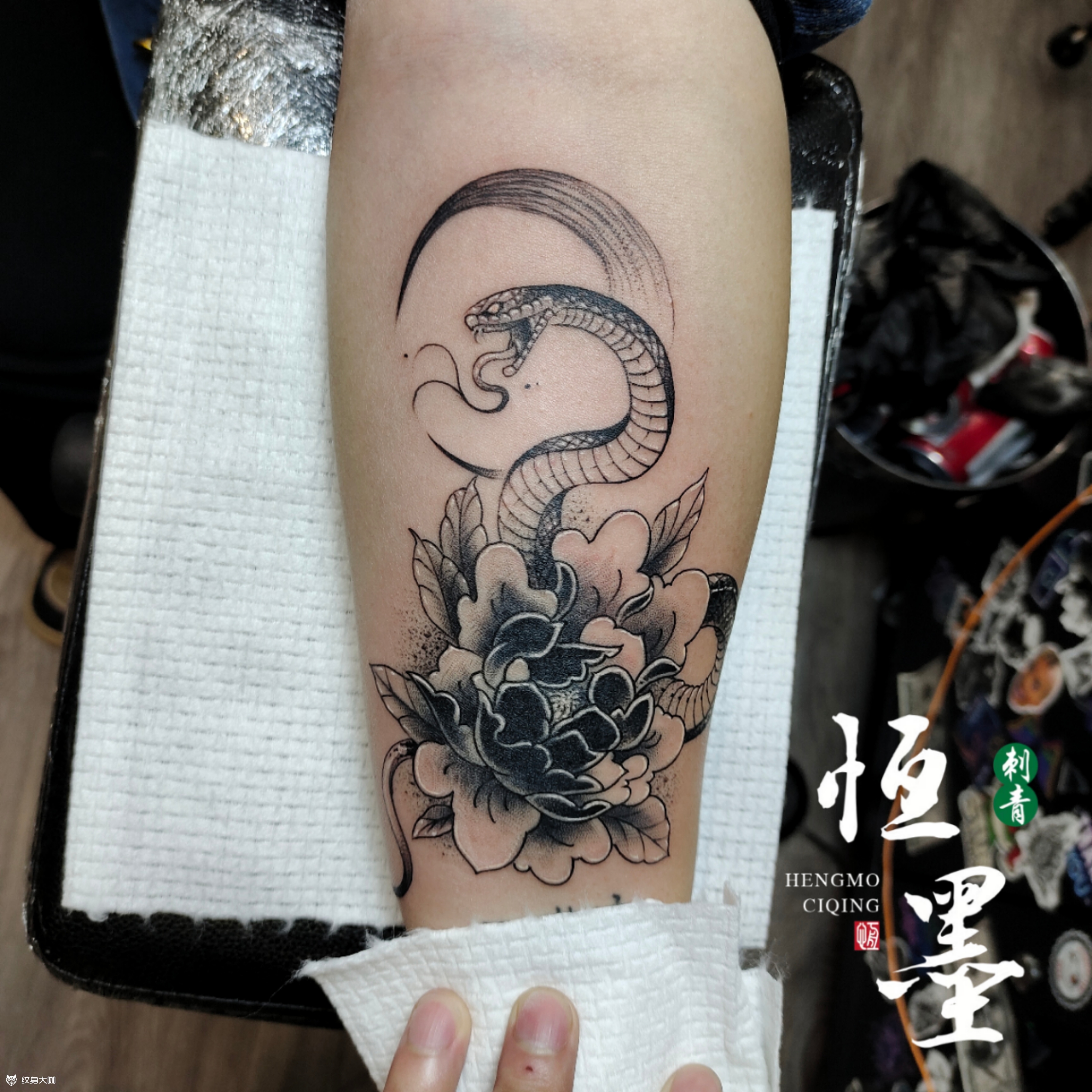 牡丹&蛇遮盖旧纹身 根据顾_纹身吧社区 - 纹身大咖