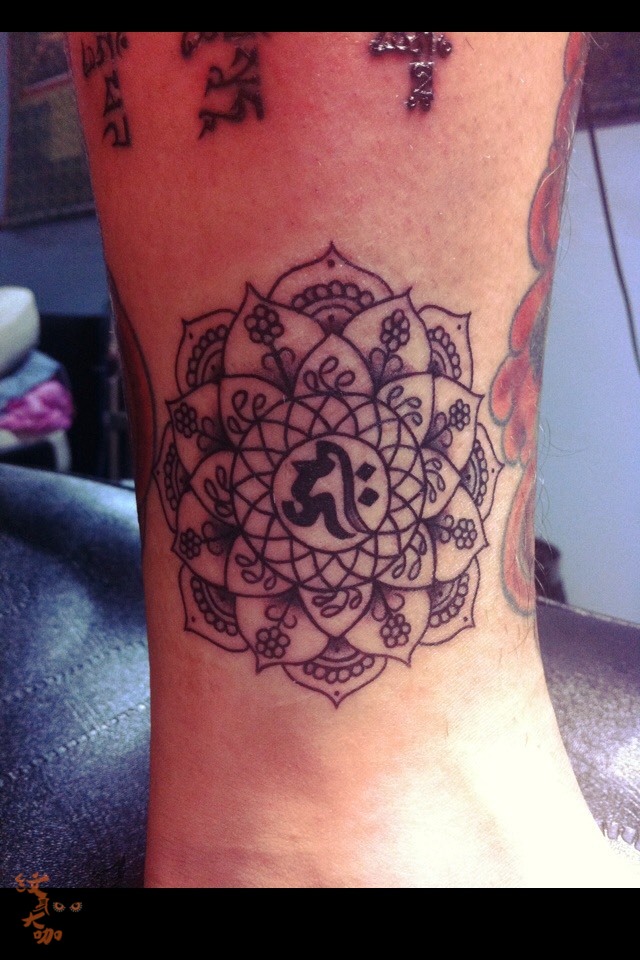 藏文经文&梵花_纹身图案手稿图片_博格丹的纹身作品集