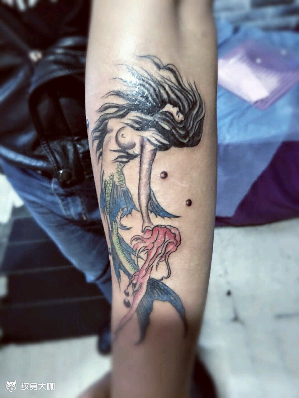 手臂美人鱼_纹身图案手稿图片_蒋涛的纹身作品集