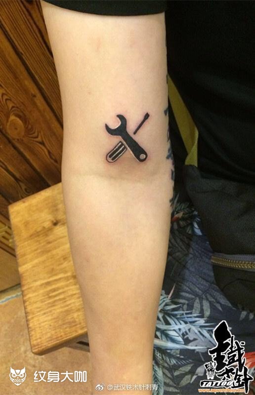 99扳手纹身_纹身图案手稿图片_雕匠的纹身作品集