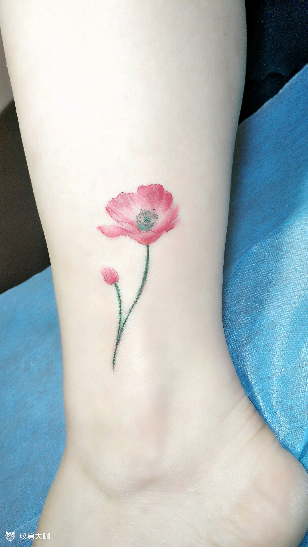 脚裸小花_纹身图案手稿图片_蒂芙尼蓝的纹身作品集