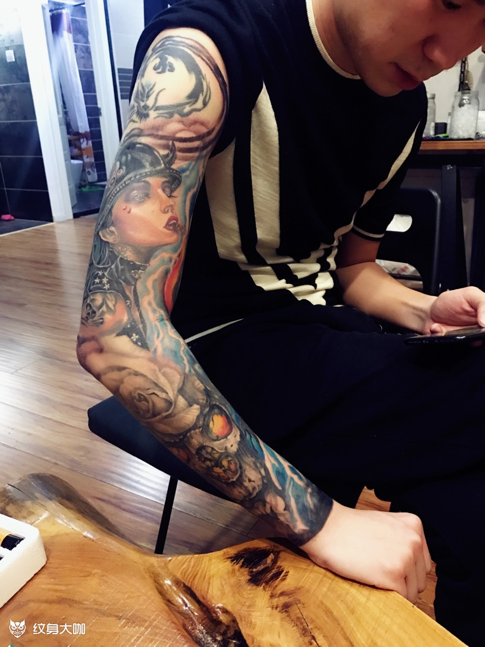 欧美彩色写实花臂