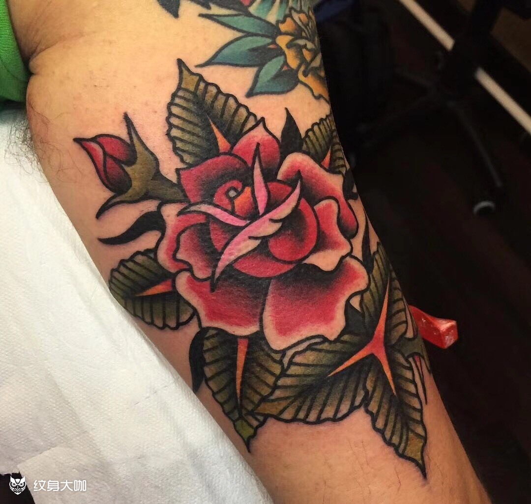 欧式风格玫瑰_纹身图案手稿图片_匠人匠心__ 墨的纹身作品集