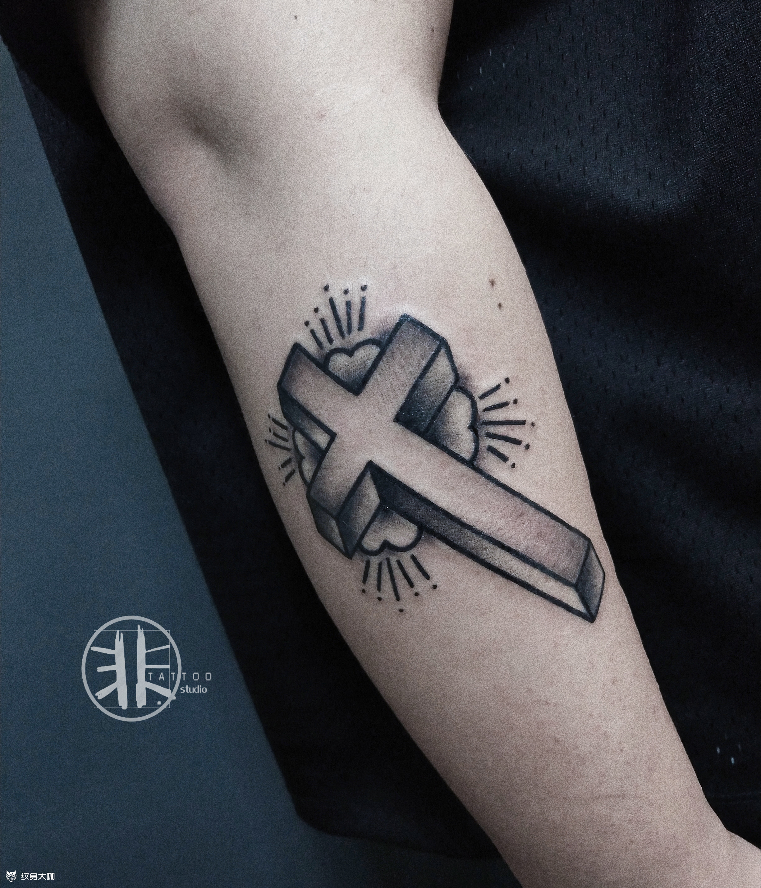 十字架_纹身图案手稿图片_关飞的纹身作品集