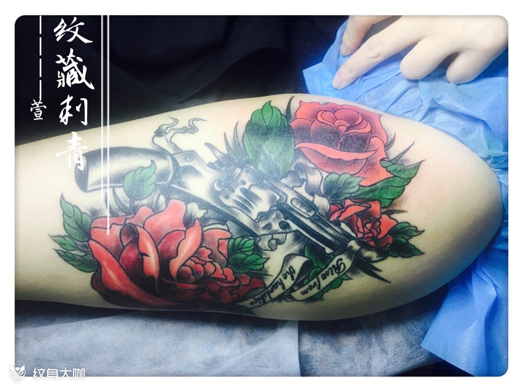 枪玫瑰_纹身图案手稿图片_纹藏 · 萱的纹身作品集