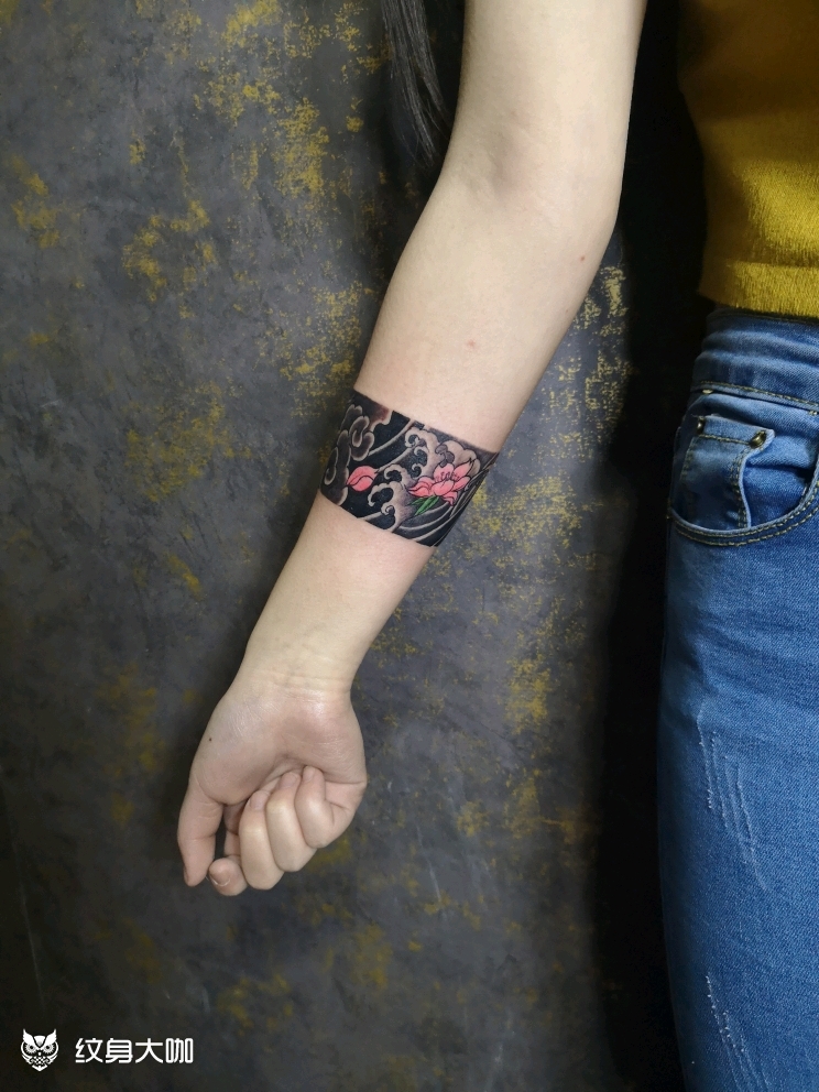 臂环_纹身图案手稿图片_焦龙的纹身作品集