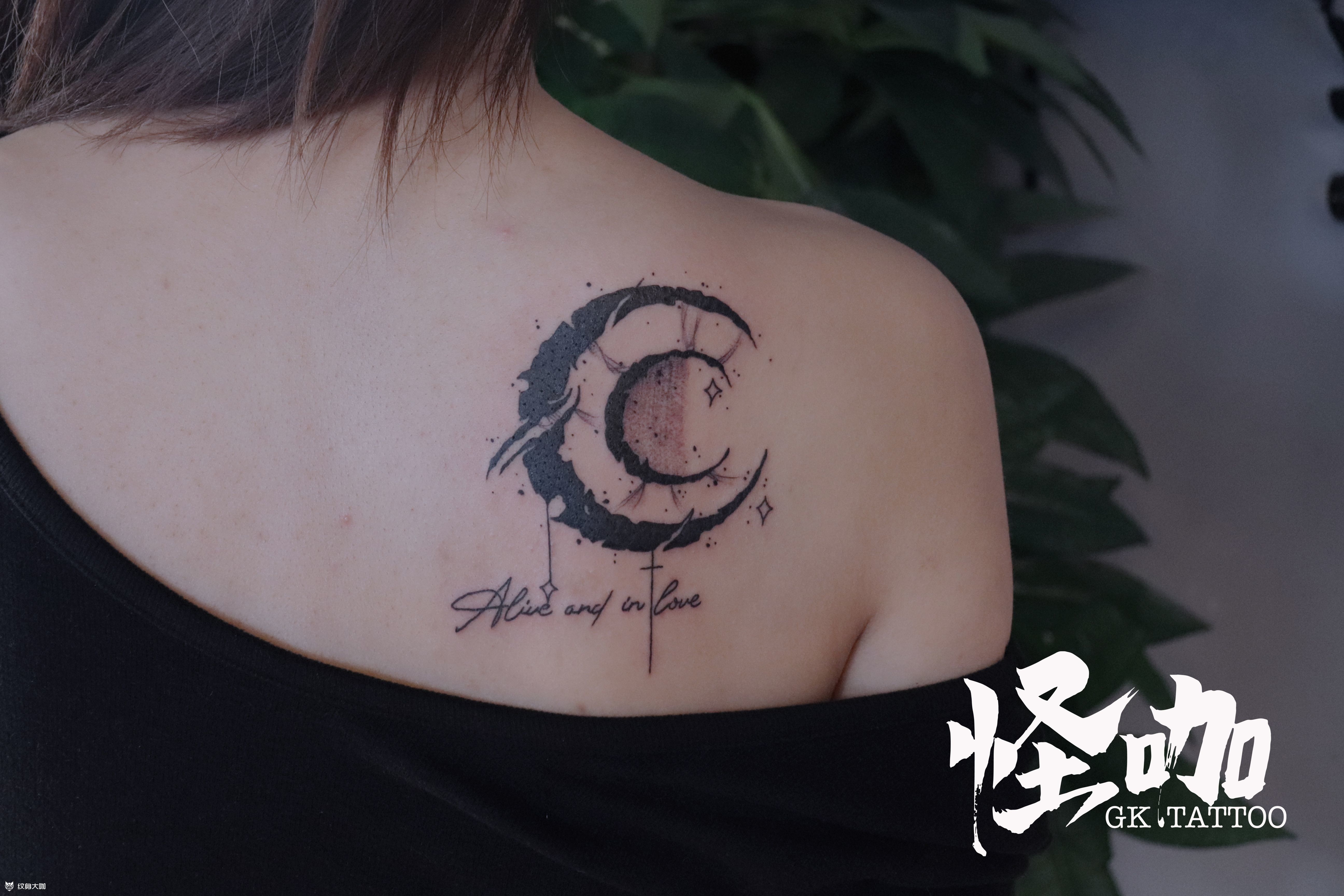 暗黑小月亮_纹身图案手稿图片_天津怪咖的纹身作品集