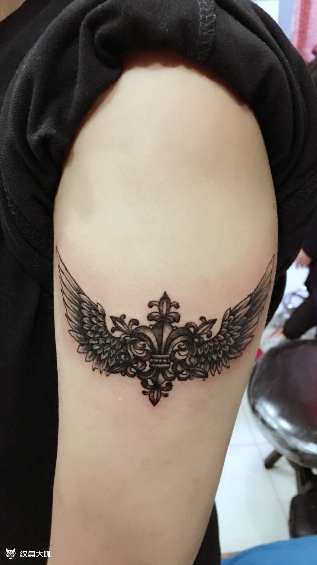 克罗心翅膀臂环_纹身图案手稿图片_安安的纹身作品集