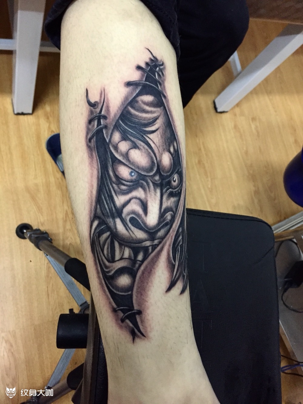 小腿3d鬼头_纹身图案手稿图片_鸿伟纹身会所的纹身作品集