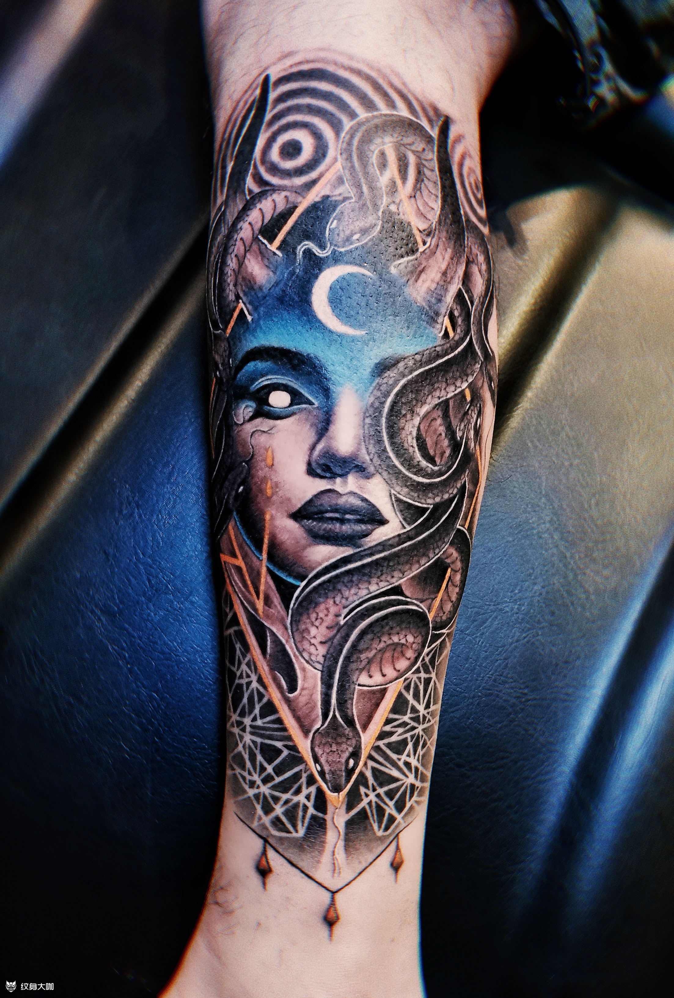 美杜莎_纹身图案手稿图片_黄旭的纹身作品集