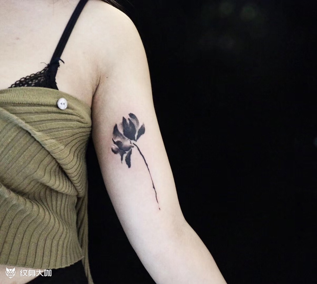 水墨花_纹身图案手稿图片_牛小敏的纹身作品集