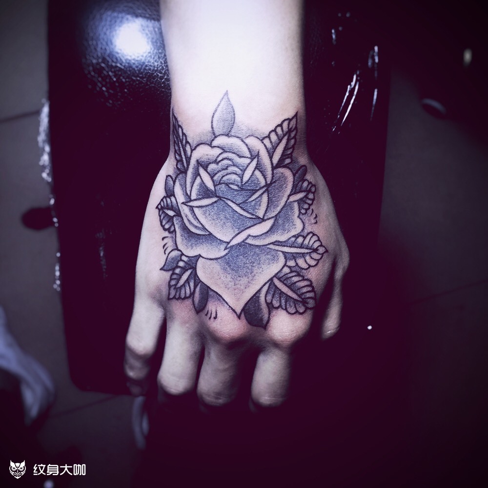 小手背_纹身图案手稿图片_湖里阿东的纹身作品集