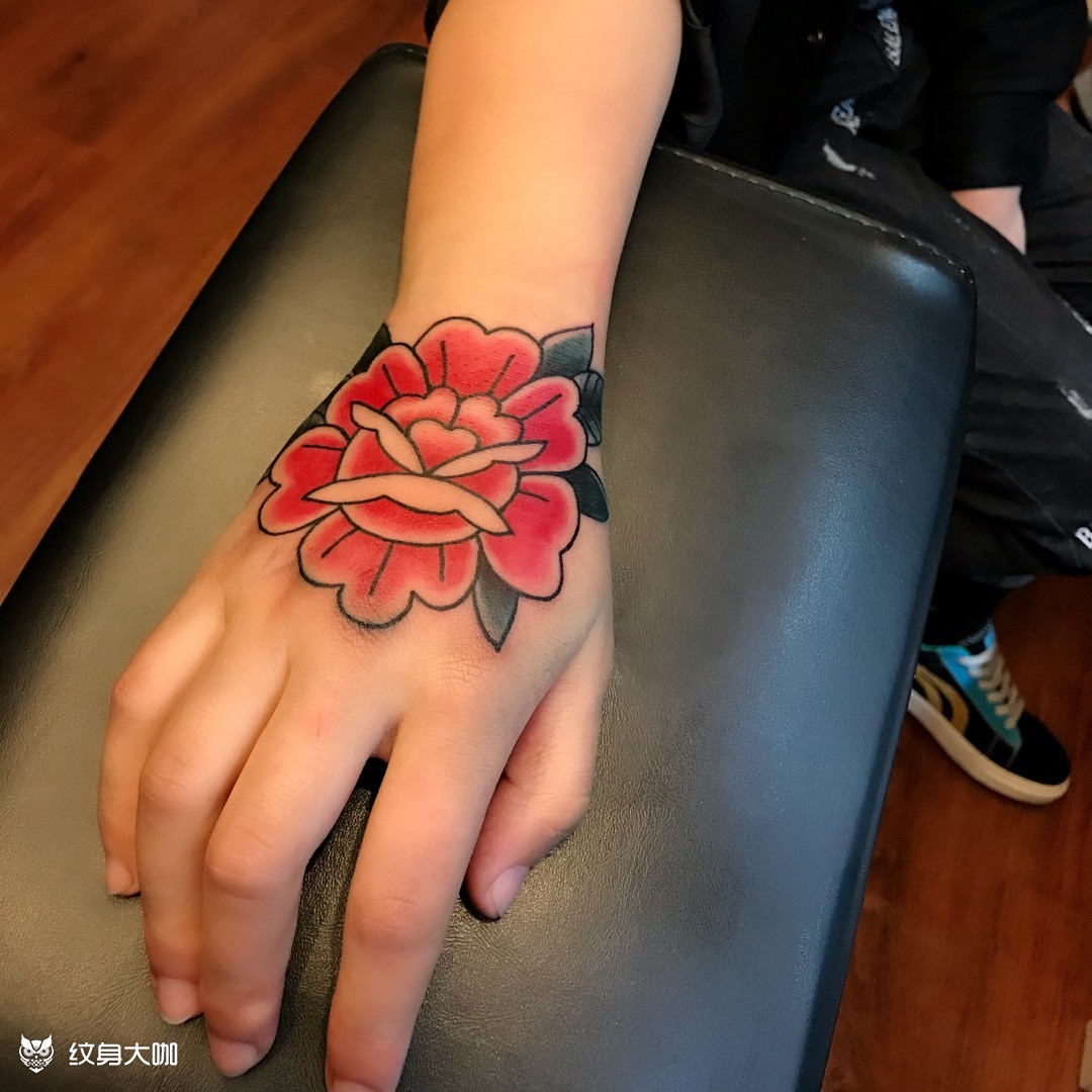 手背花_纹身图案手稿图片_吴双的纹身作品集