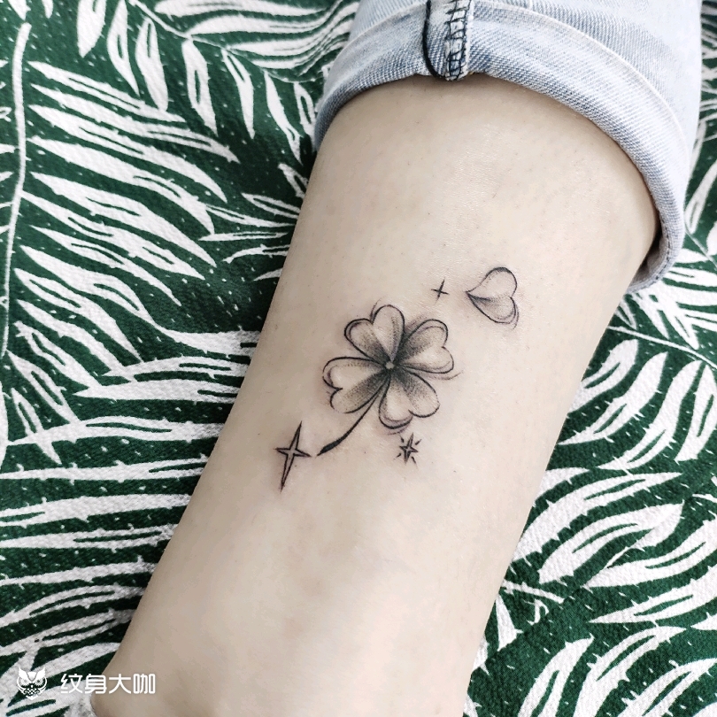 lucky四叶草_纹身图案手稿图片_有空tattoo.牛老西的纹身作品集