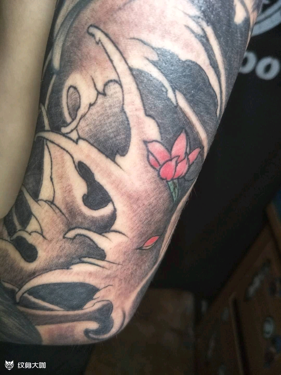 大臂 内侧加雾面_纹身图案手稿图片_刺尊的纹身作品集
