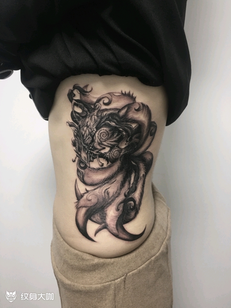九尾狐_纹身图案手稿图片_firsttattoo的纹身作品集