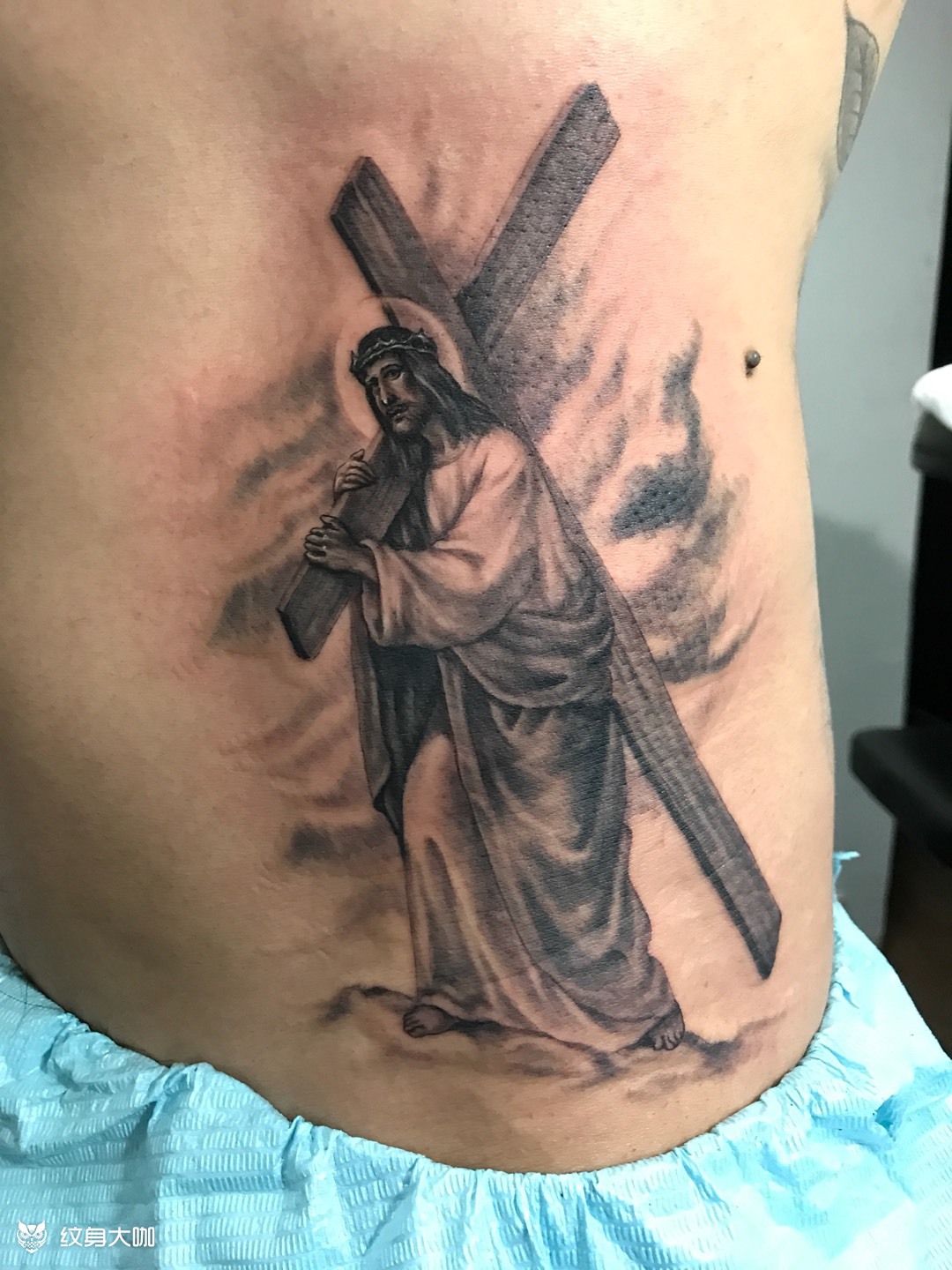 耶稣纹身手稿手臂图片