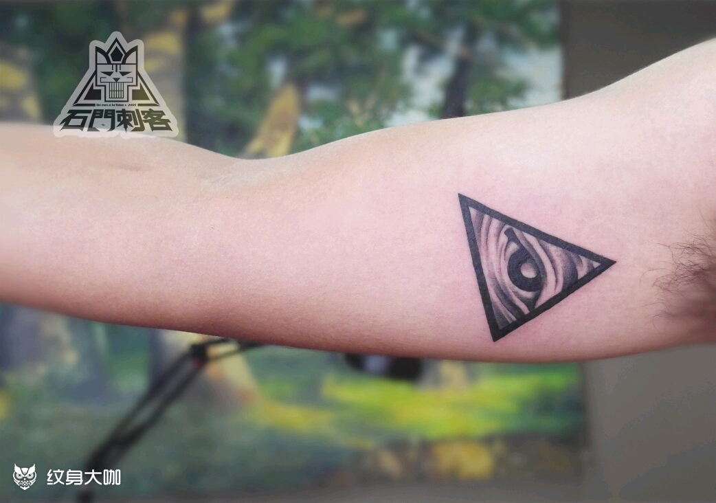 上帝之眼_纹身图案手稿图片_予刺靑.主理人.雕予的纹身作品集