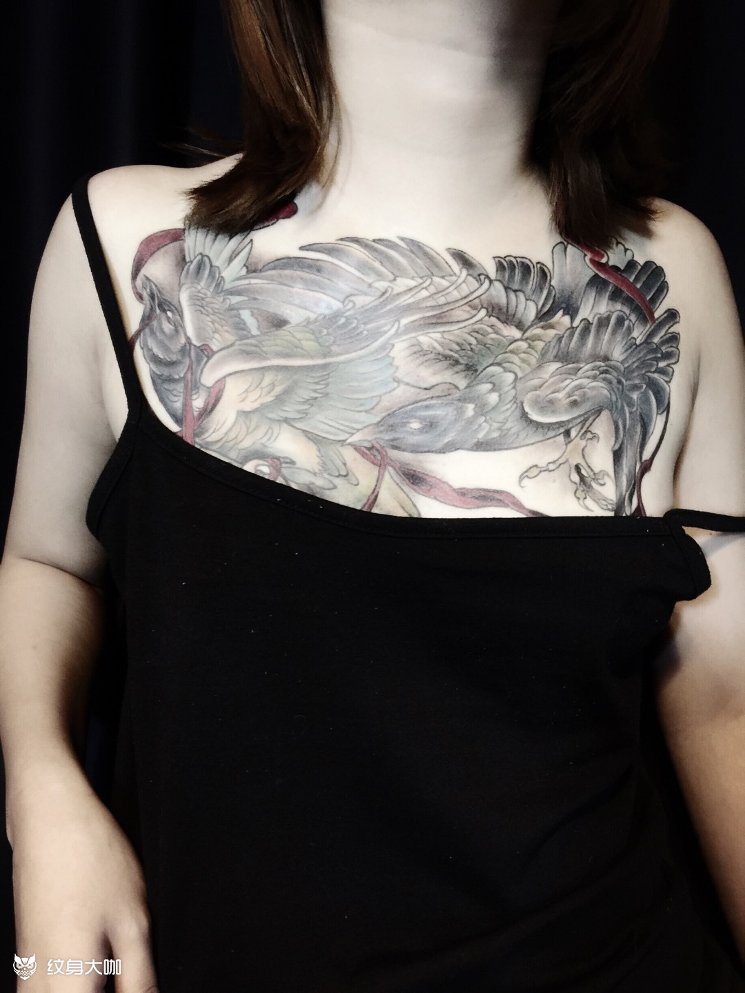 花胸纹身女素材花鸟图片