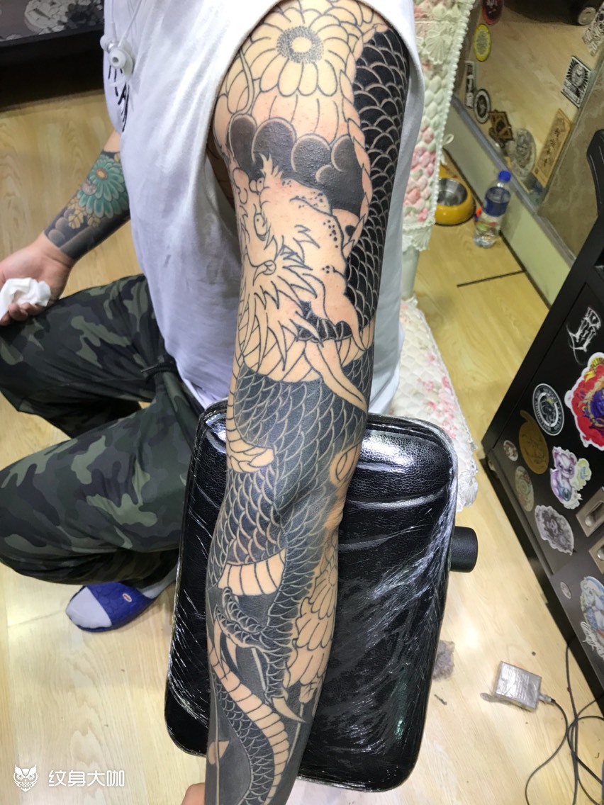 花臂龙_纹身图案手稿图片_屈杨的纹身作品集