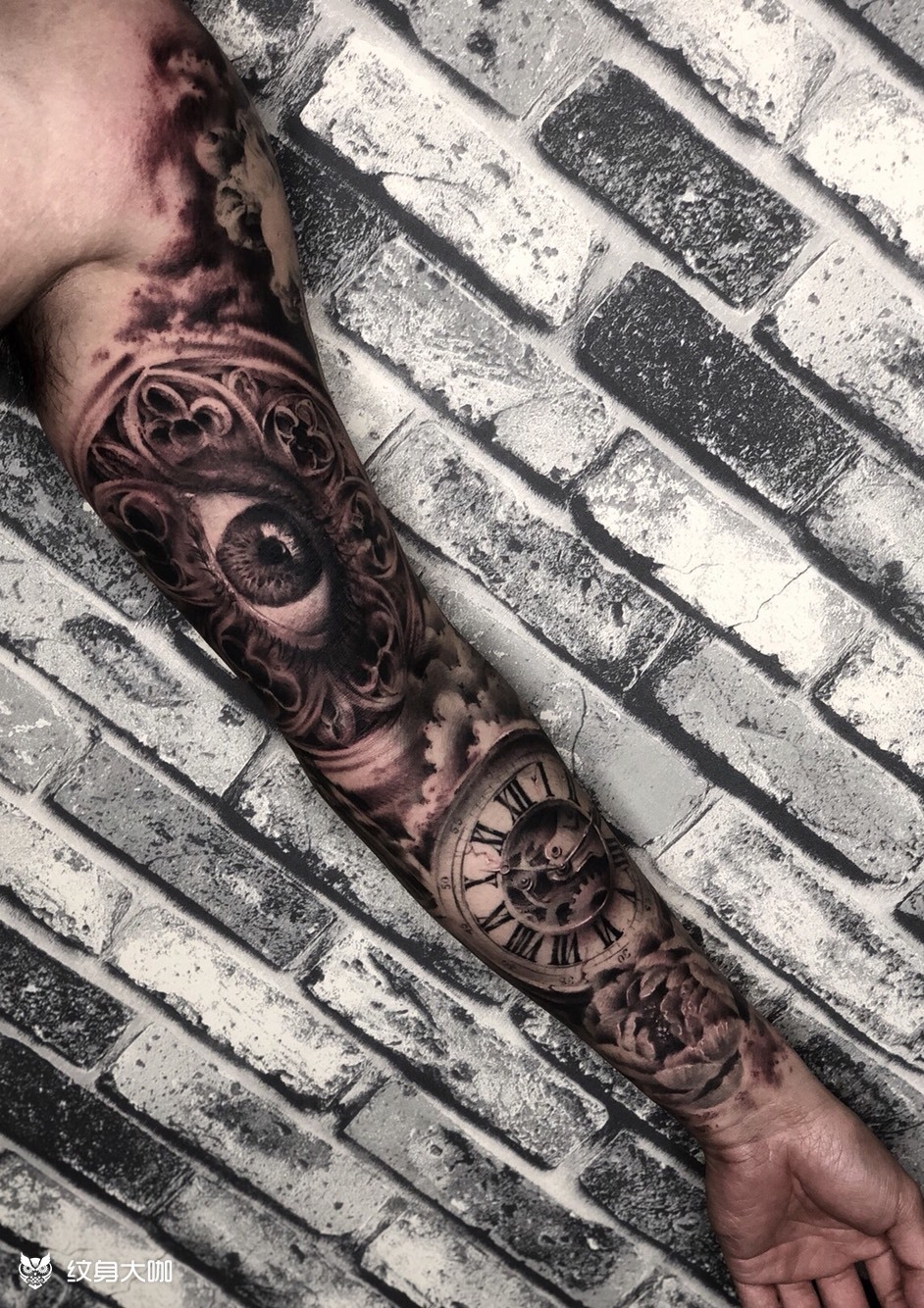 黑灰写实花臂_纹身图案手稿图片_喵喵的纹身作品集