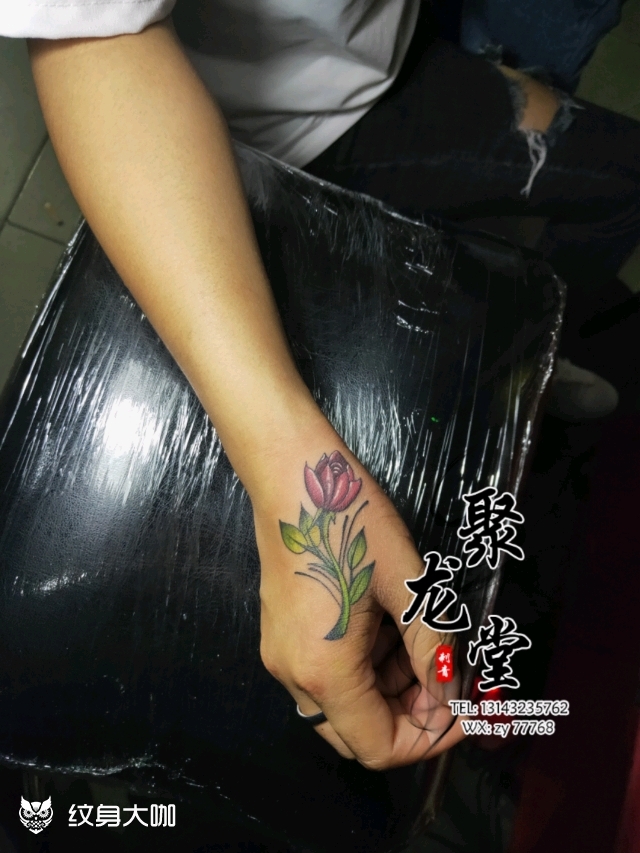 虎口小花_纹身图案手稿图片_聚龙堂阿烛的纹身作品集