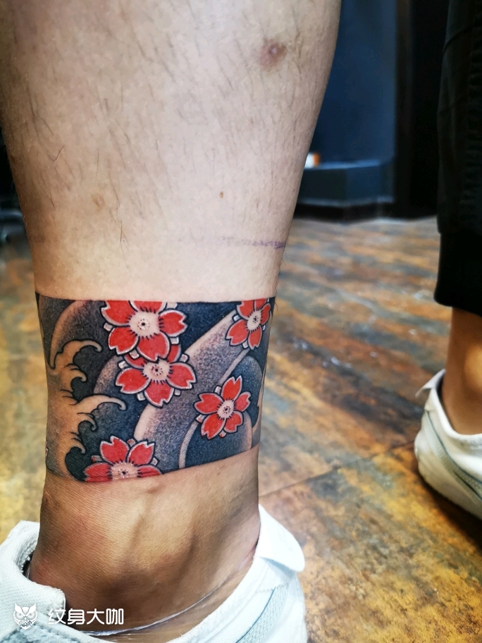 腿环遮盖_纹身图案手稿图片_极一龙的纹身作品集