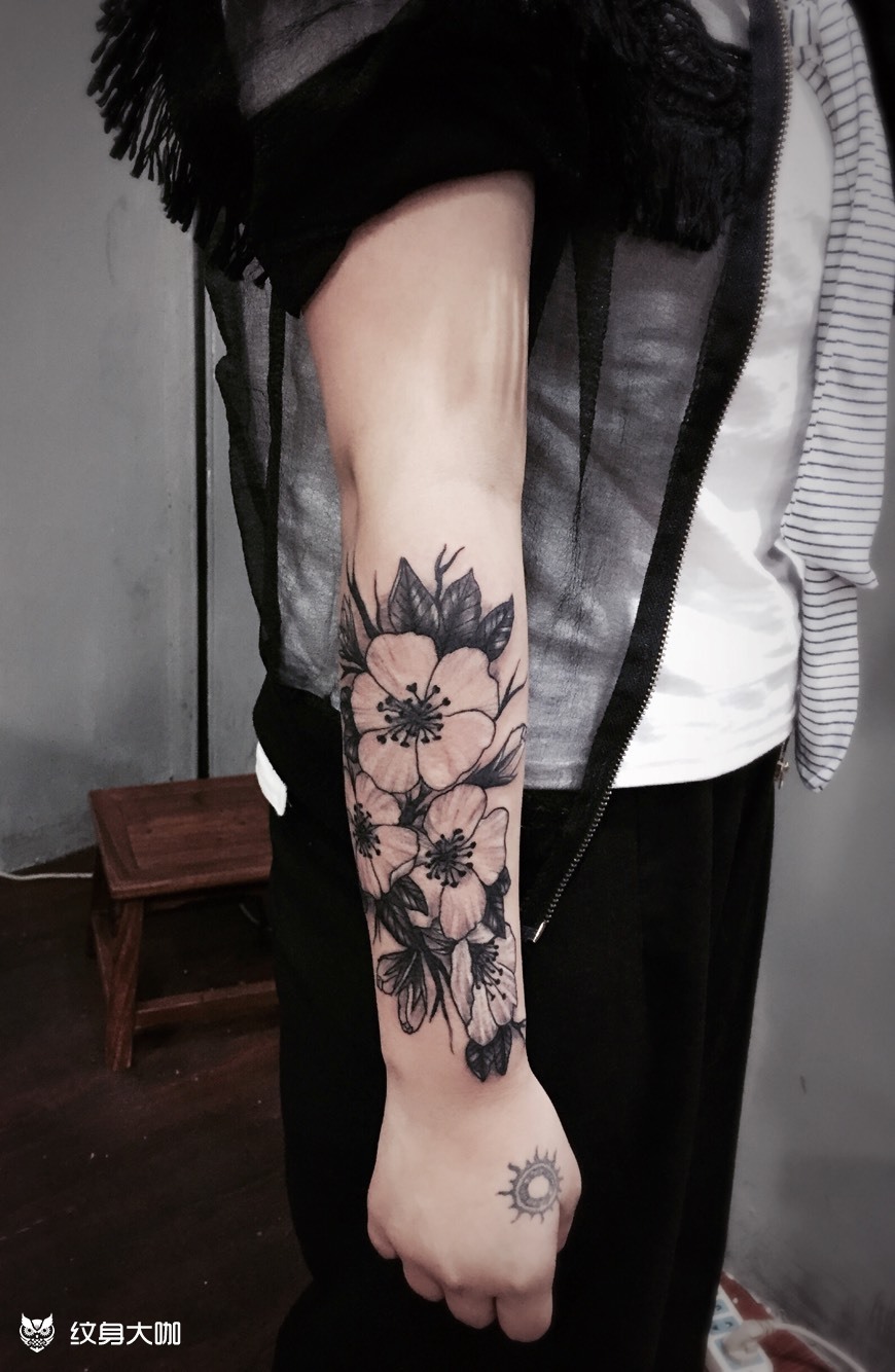 扶桑花_纹身图案手稿图片_刘东的纹身作品集
