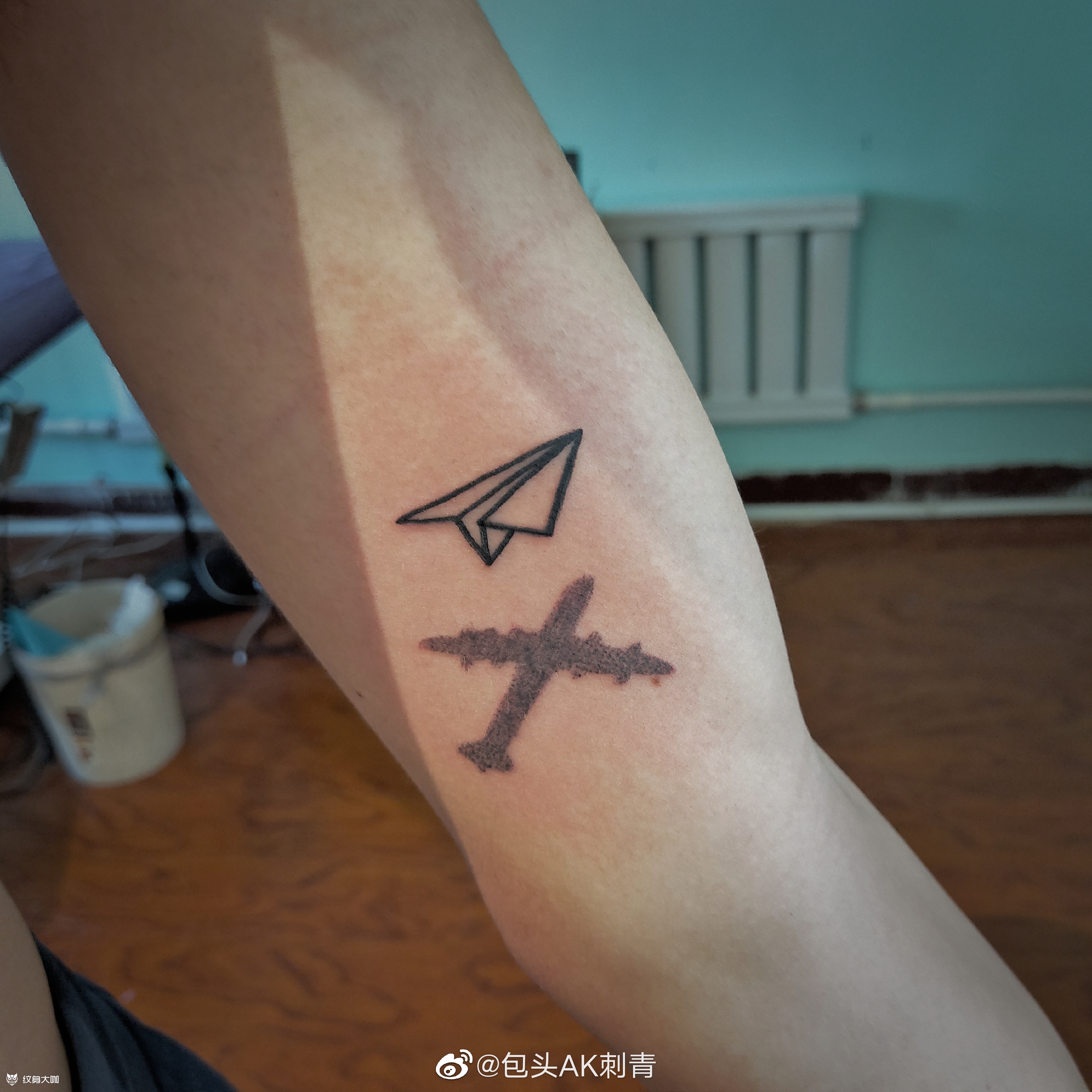 小飞机_纹身图案手稿图片_钱明月的纹身作品集