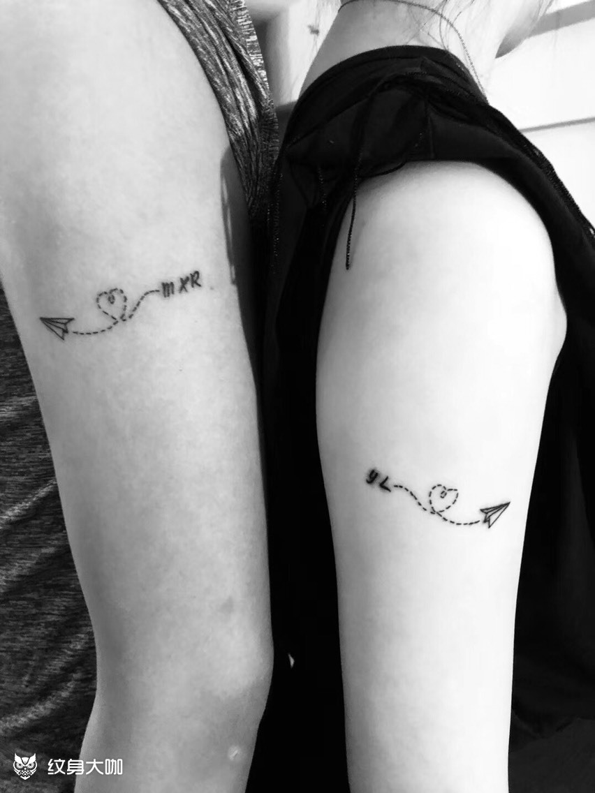 简约情侣纹身