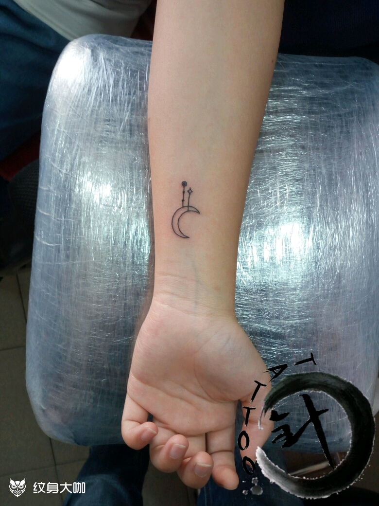 月亮_纹身图案手稿图片_呵呵的纹身作品集