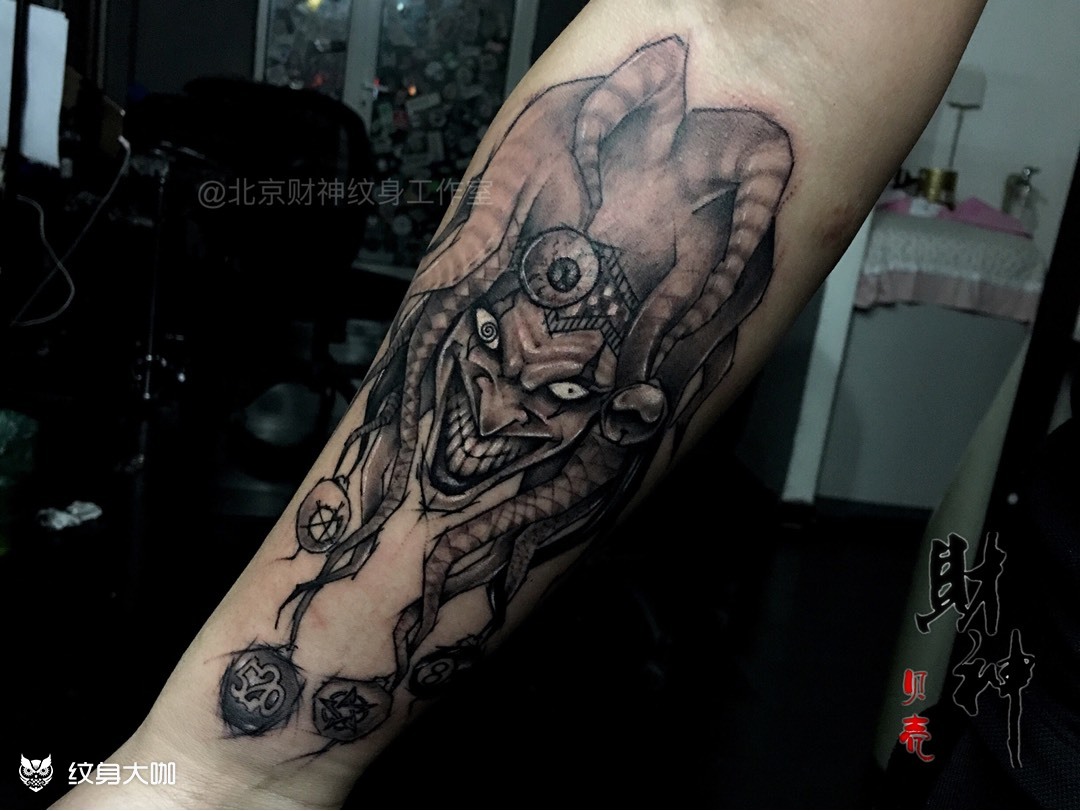 小丑_纹身图案手稿图片_任杰的纹身作品集