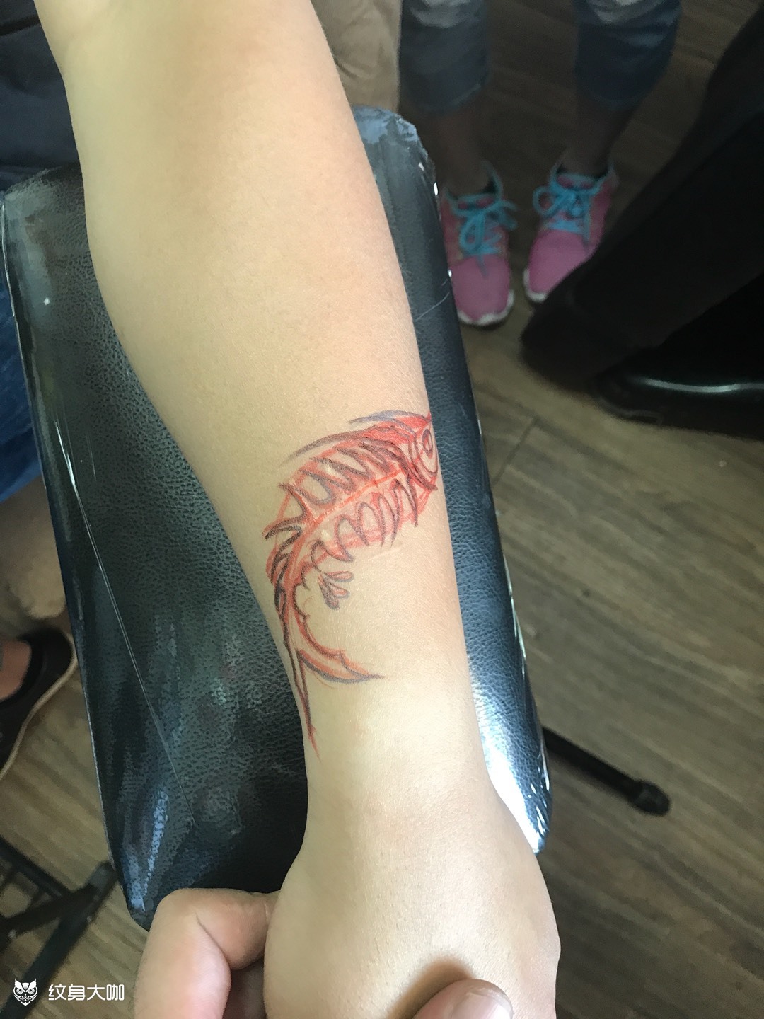 小鱼骨_纹身图案手稿图片_卢东的纹身作品集