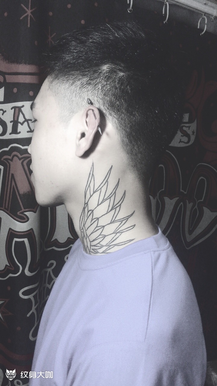 人体穿刺 耳桥 脐钉_纹身图案手稿图片_gray的纹身作品集