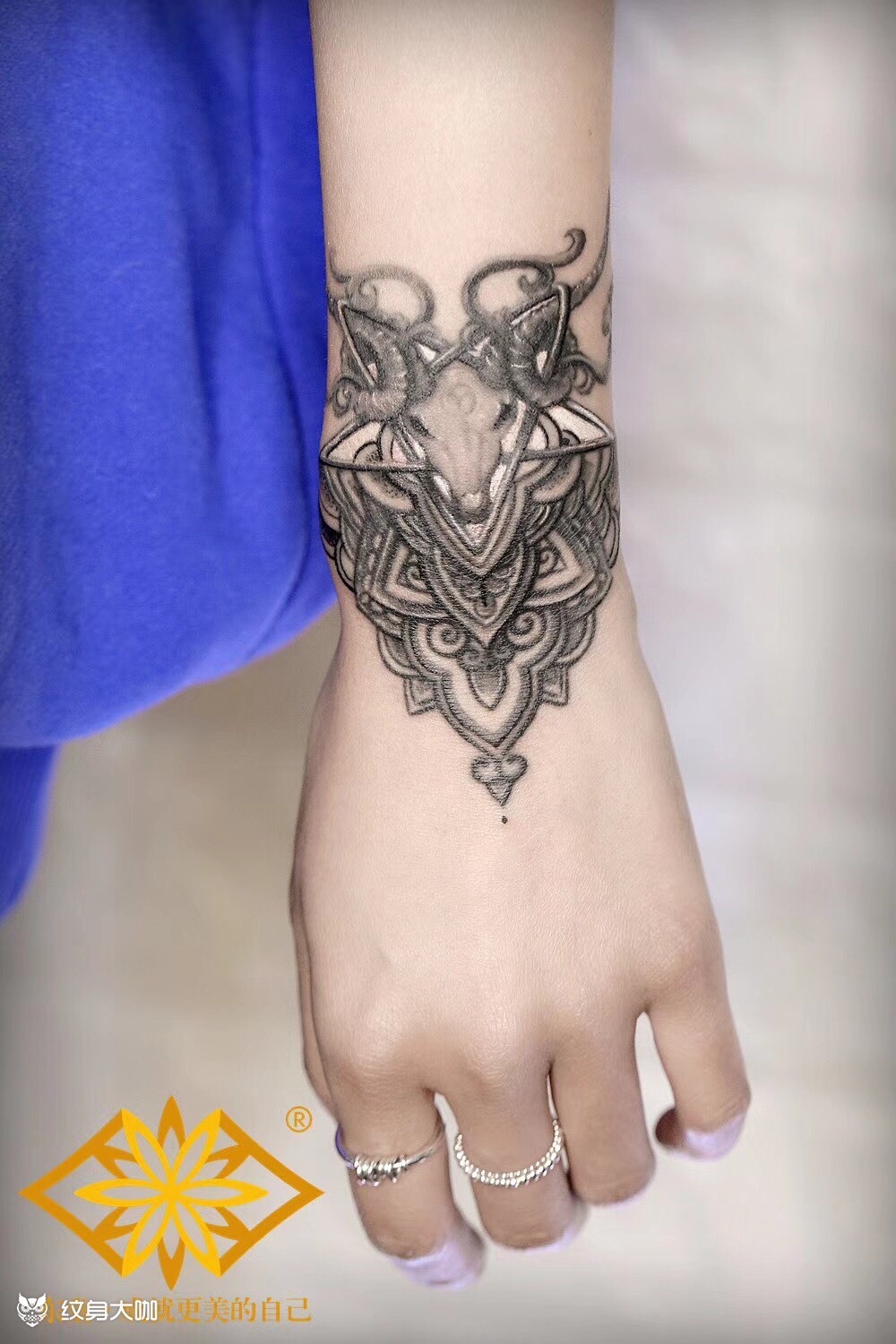 摩羯座 梵花_纹身图案手稿图片_张轩荣的纹身作品集