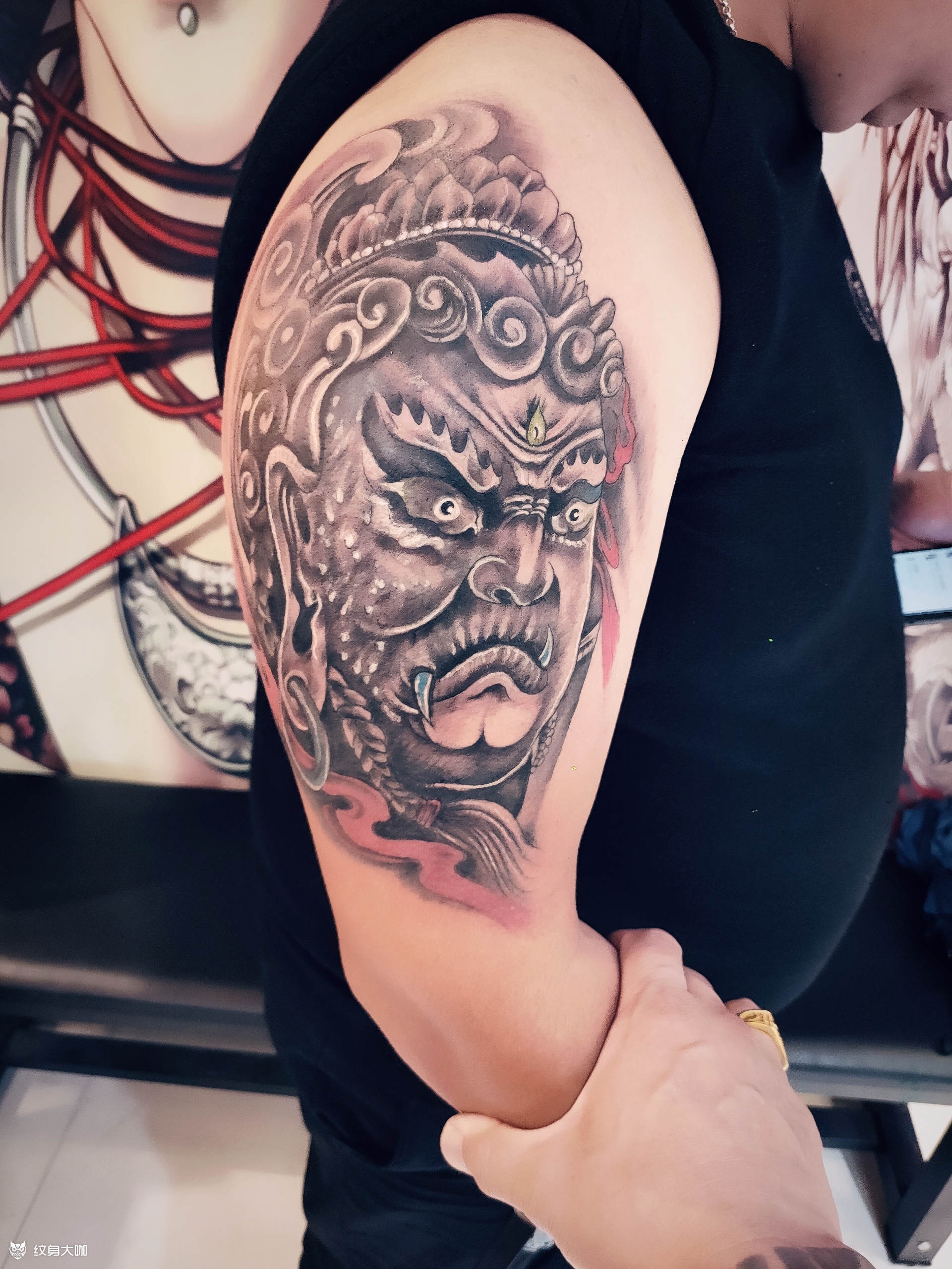 不动明王遮盖老纹身