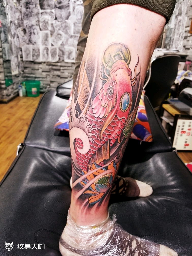 招财锦鲤包腿_纹身图案手稿图片_王恒的纹身作品集