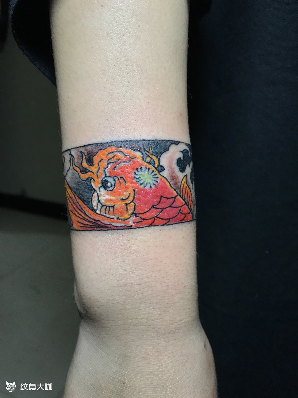 锦鲤臂环_纹身图案手稿图片_zero的纹身作品集