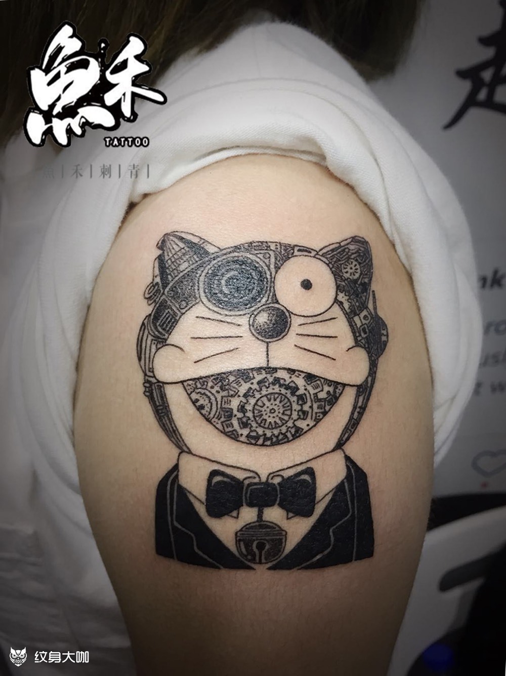 机器猫纹身图案黑白图片