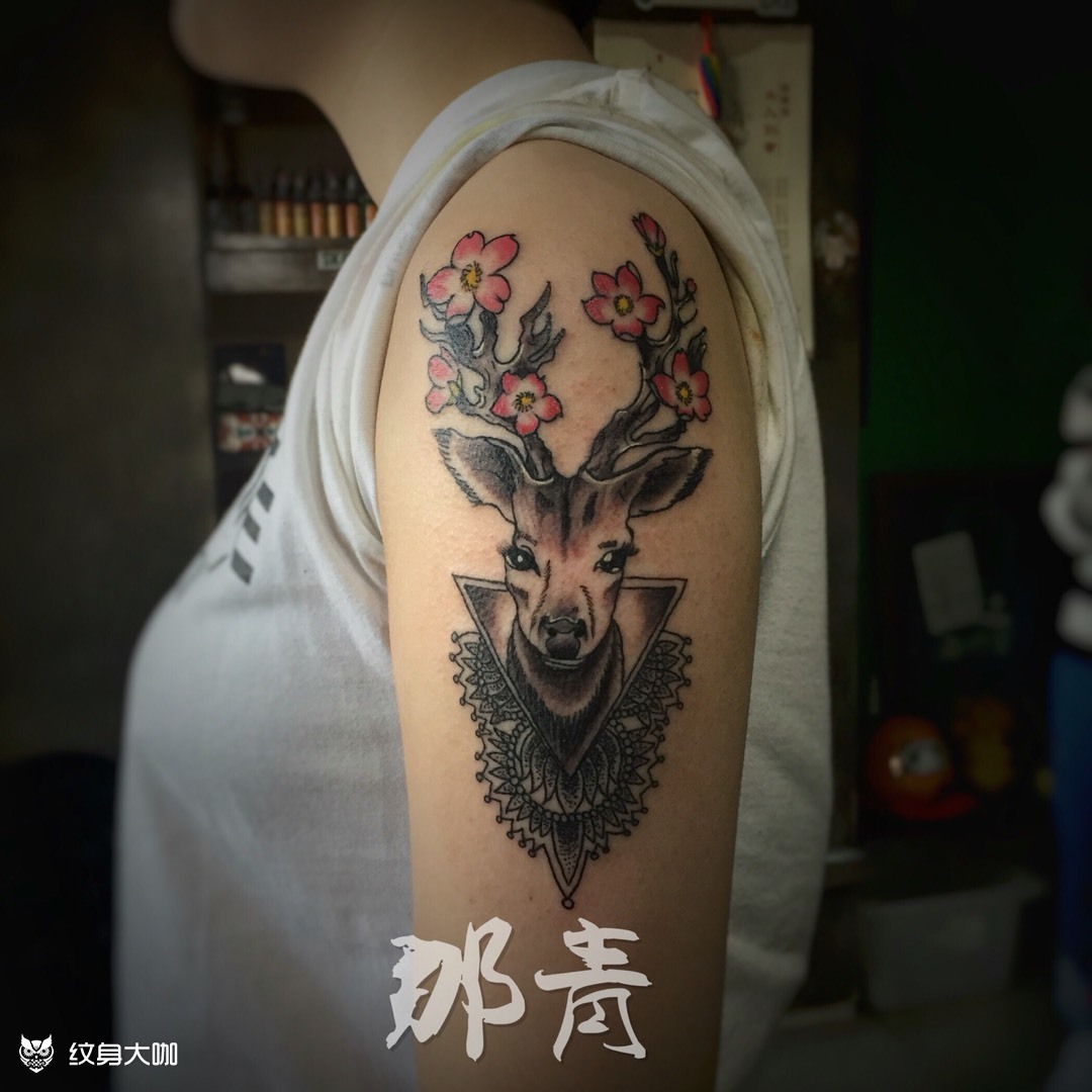 鹿头_纹身图案手稿图片_李咲的纹身作品集