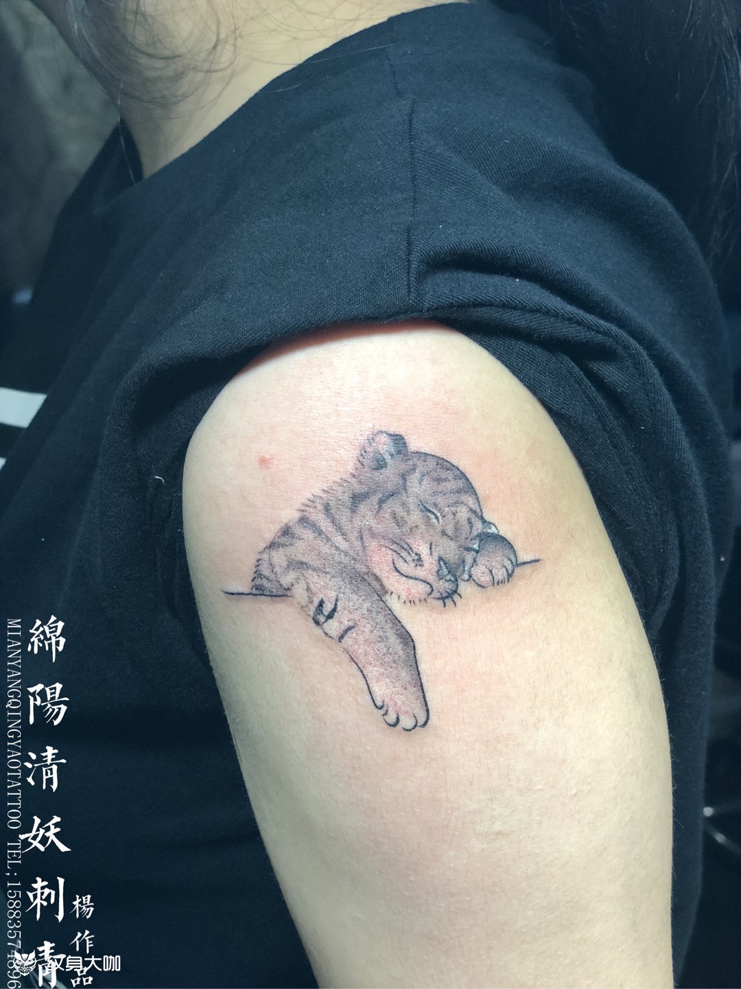 大臂老虎纹身店长杨作品